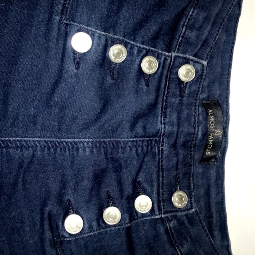 High waisted Shorts - Picture 3 of 3